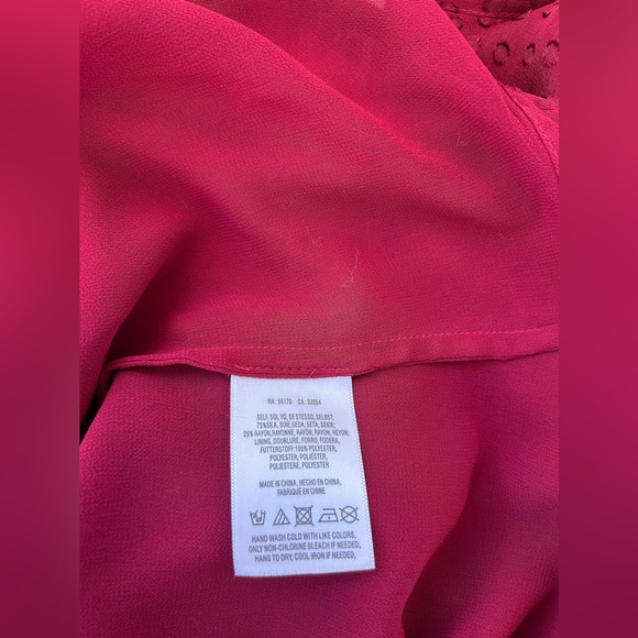 NWT: Anthropologie Meadow Rue Silk and Rayon Burgundy Lined Tie Collar and Butto - Picture 6 of 6